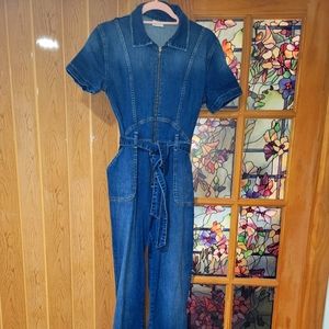 The Denim jumpsuit stretch is very comfortable Size Large, SUKI SO Dress barn.